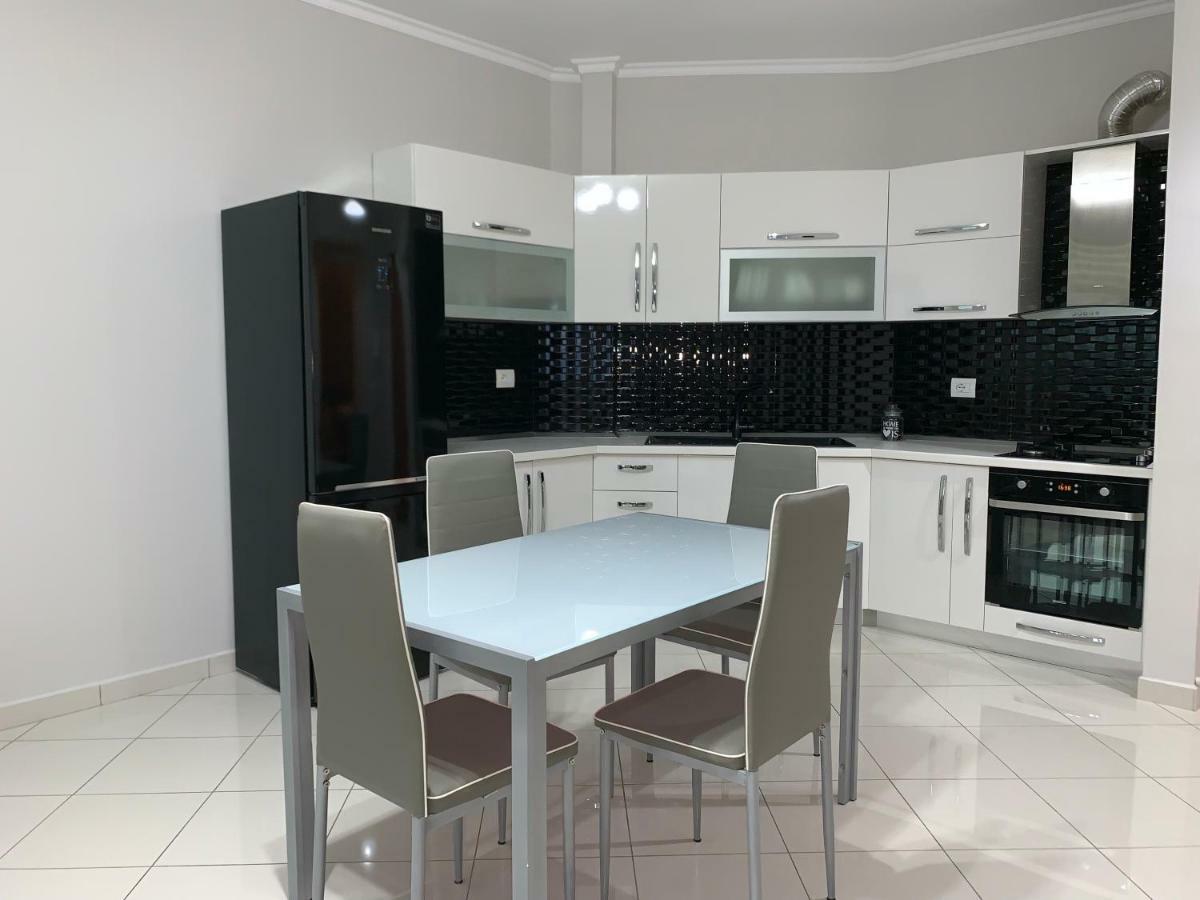 Pearl Seaview Apartment Vlorë Εξωτερικό φωτογραφία