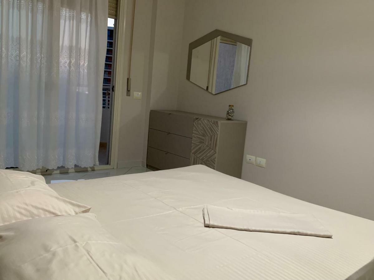 Pearl Seaview Apartment Vlorë Εξωτερικό φωτογραφία